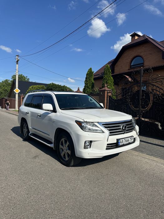 Продам Lexus LX 570
