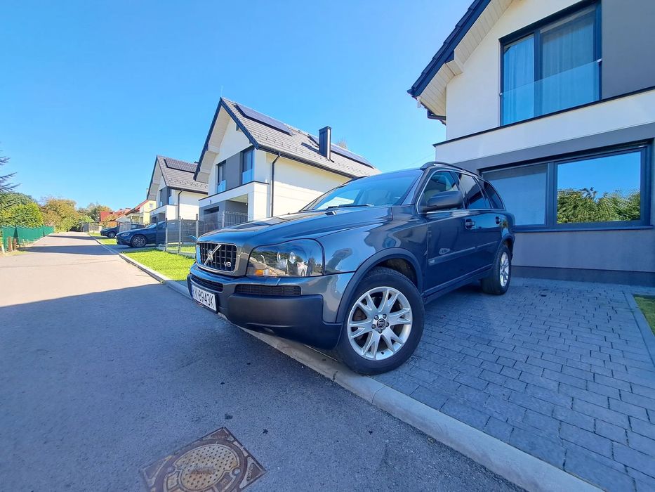 Volvo XC 90 4x4, v8, 7-osobowe