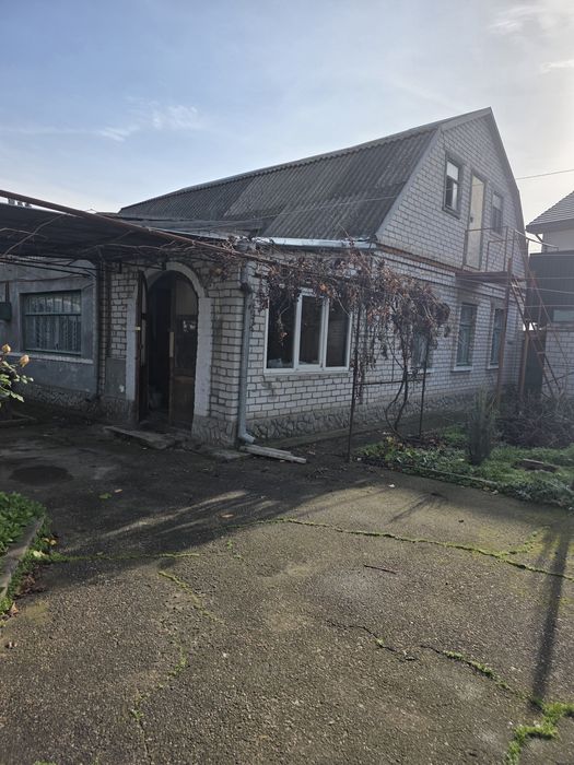 Оренда будинку вул. Ковальська вул. Четверта Слобідська всі зручності