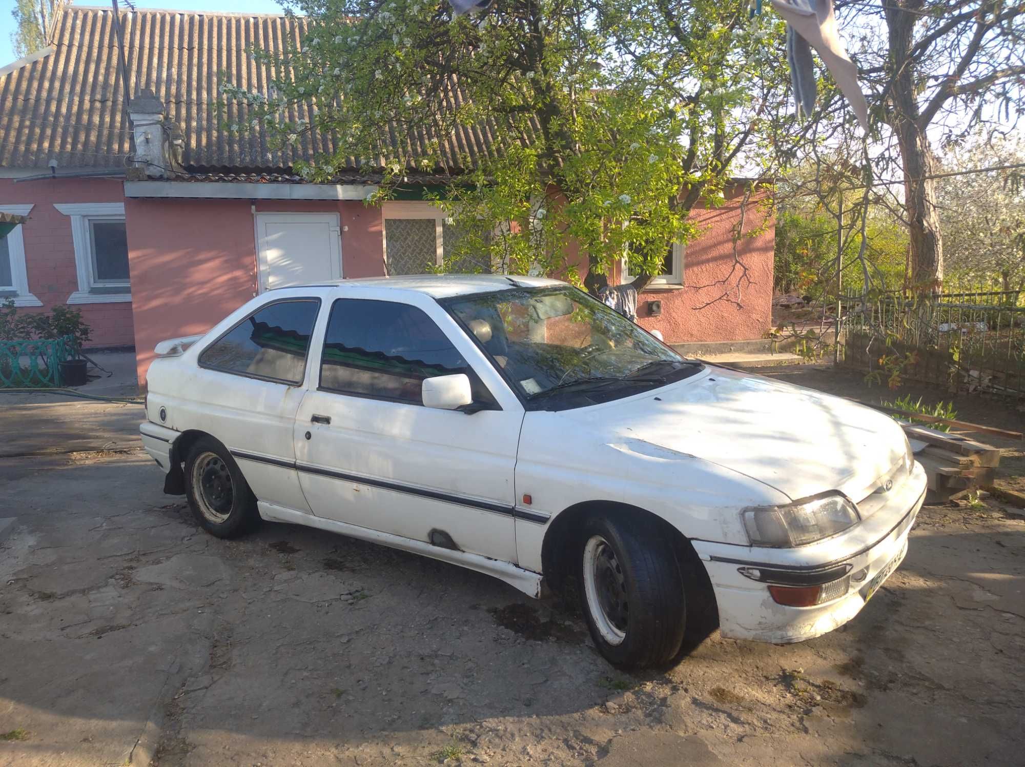 Продам или обменяю Ford Escort RS3i