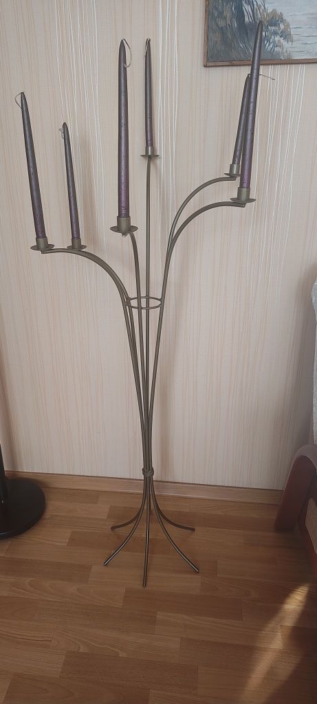 Sprzedam wysoki świecznik