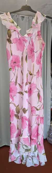 Платье розовое 46 размер б/у