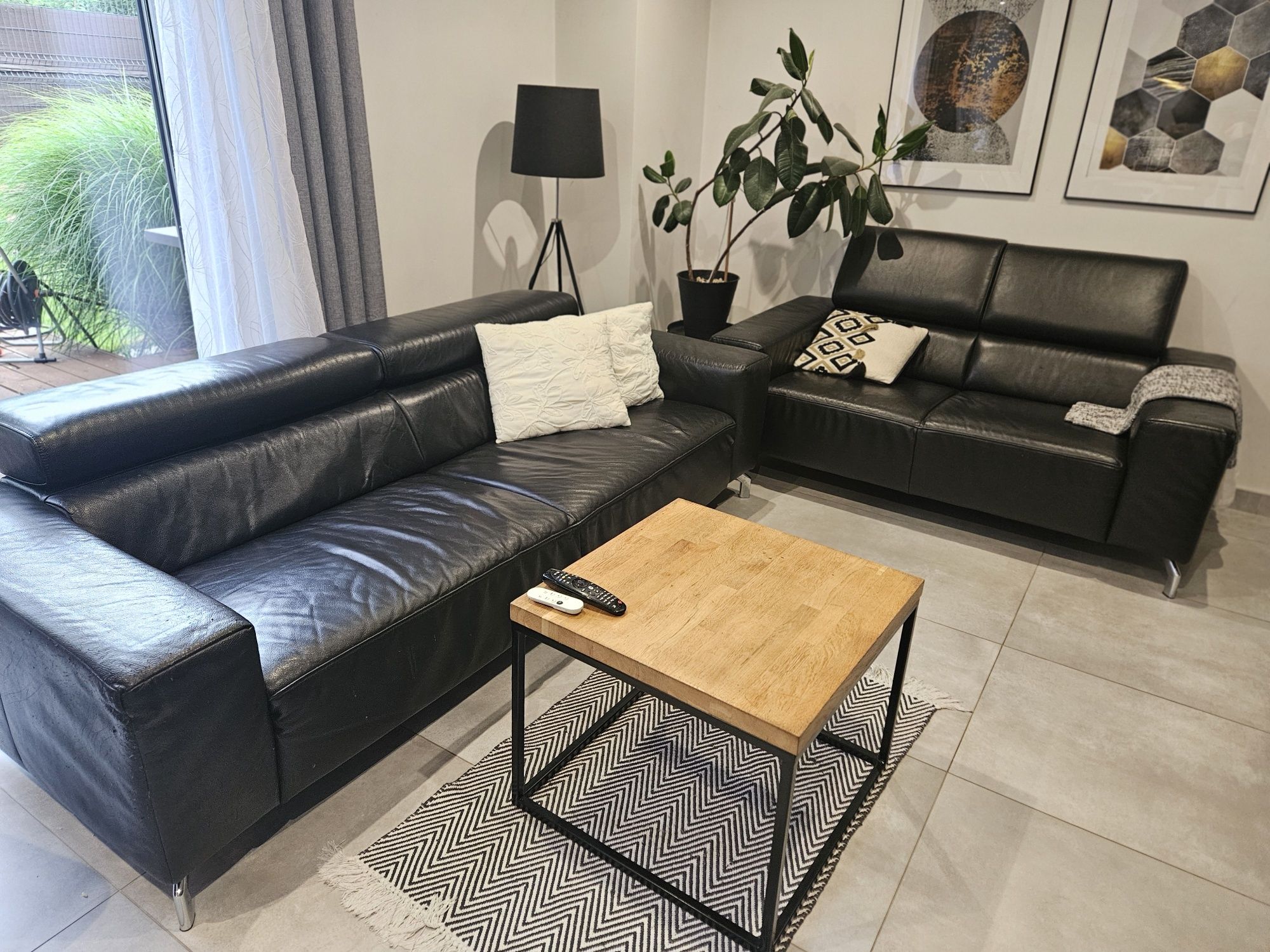 Sofa 3+2 czarna skóra z salonu Agata