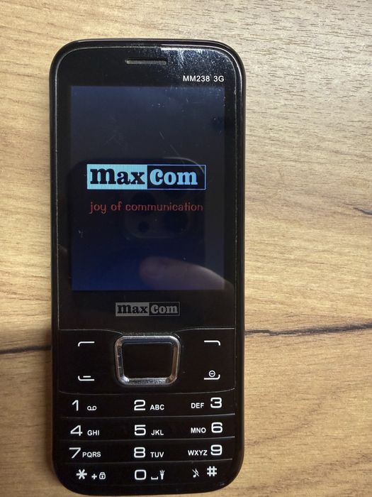 Telefon MaxCom MM238 3G