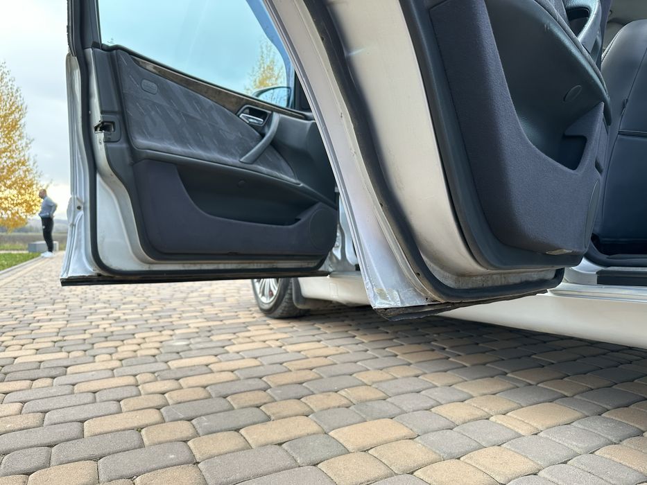 Mercedes-benz E210 2.7 diesel