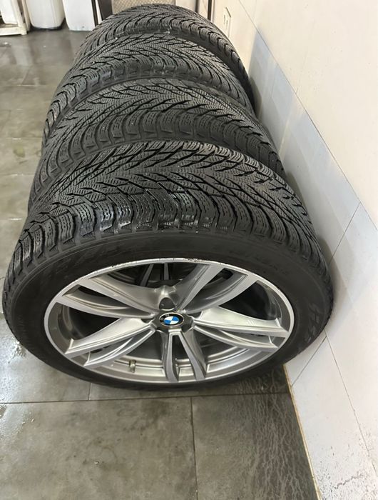 комплект, оригінальні диски BMW R19 з зимовою гумою Nokian 245/45 R19
