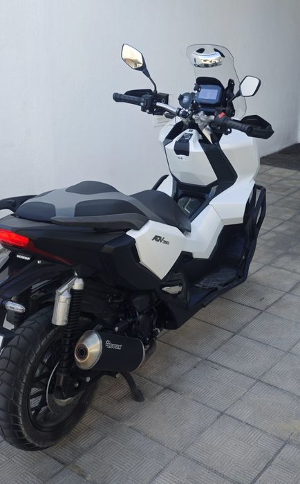 Honda ADV350 Ano 2024