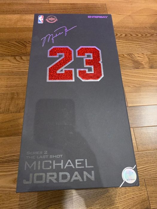 Michael Jordan #23 1/6 Enterbay black NBA Chicago Bulls