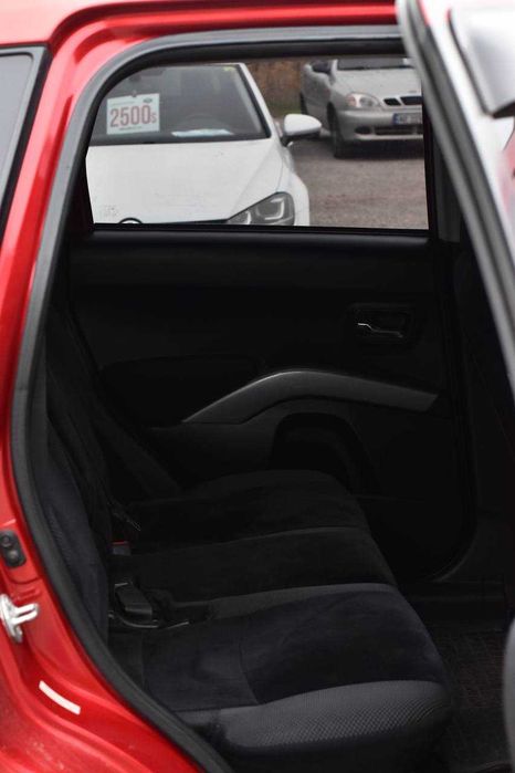 Mitsubishi Outlander 2010 2.4 бензин/газ обмін [Перший внесок від 20%]