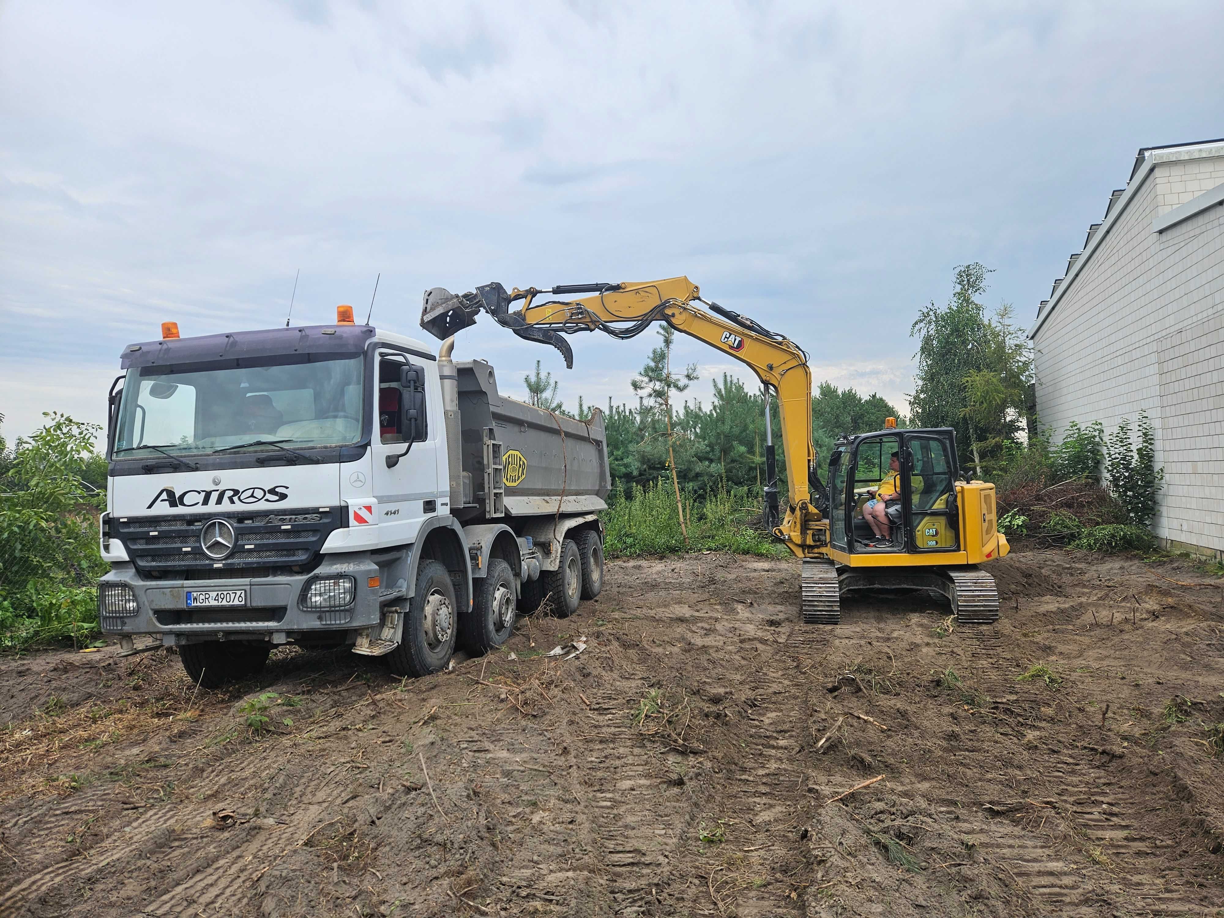 Sprzątanie placów budowy z gruzu ziemi gliny piachu kruszyw z wywozem