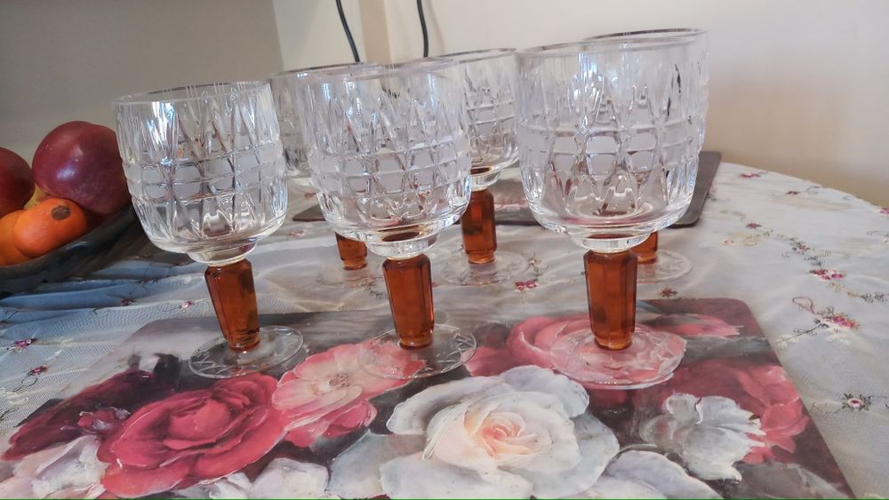 Продам  красивые фужеры