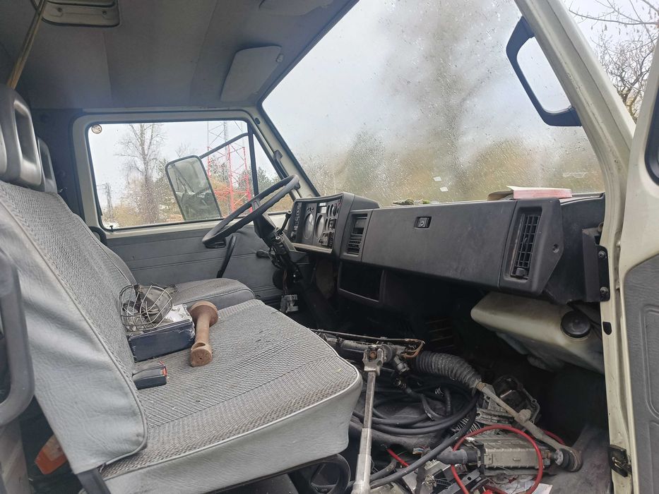 MAN 8.150 bez silnika i skrzyni samochód na części