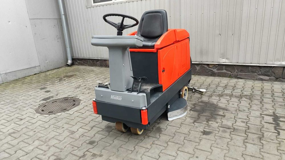 Profesjonalna szorowarka HAKO B 910