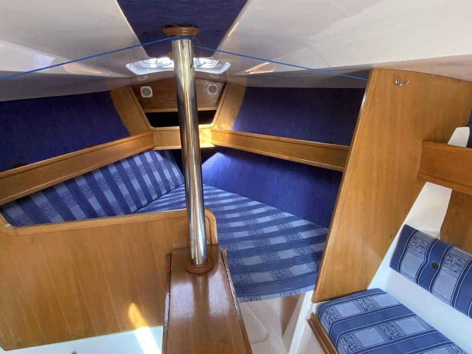 Jacht żaglowy TANGO 780 Sport