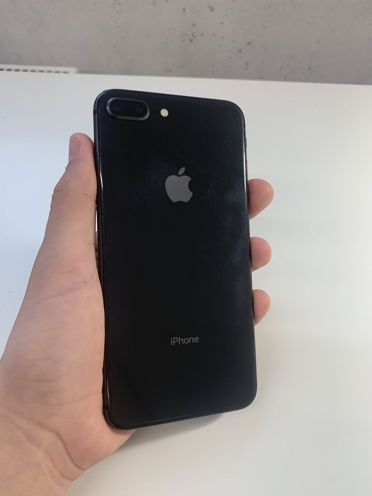 iPhone 8 pluse black,64gb