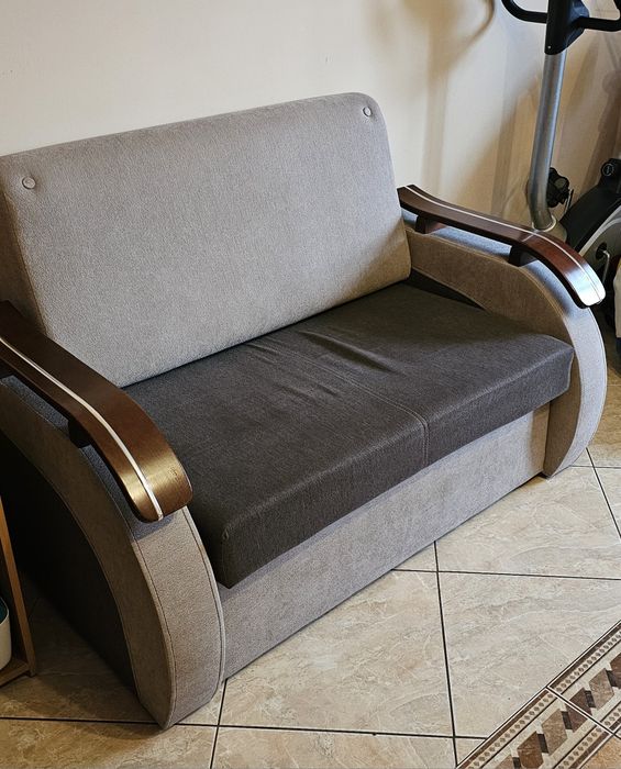 Używana kanapa rozkładana