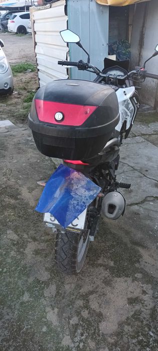 mota como nova ainda não fiz a primeira revisão também aceito trocas.