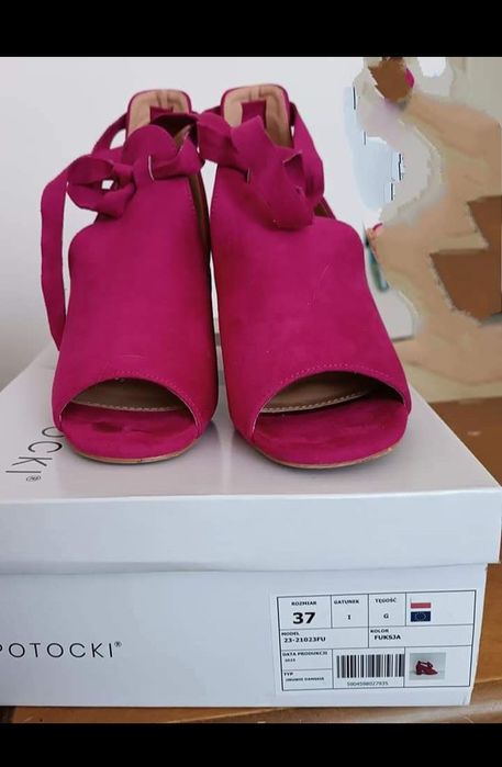 Buty fuksja r.37