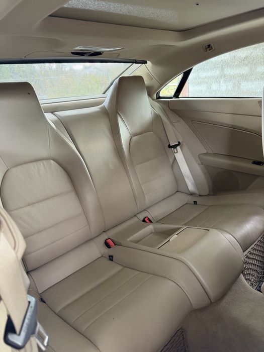 Mercedes E250 coupe novo