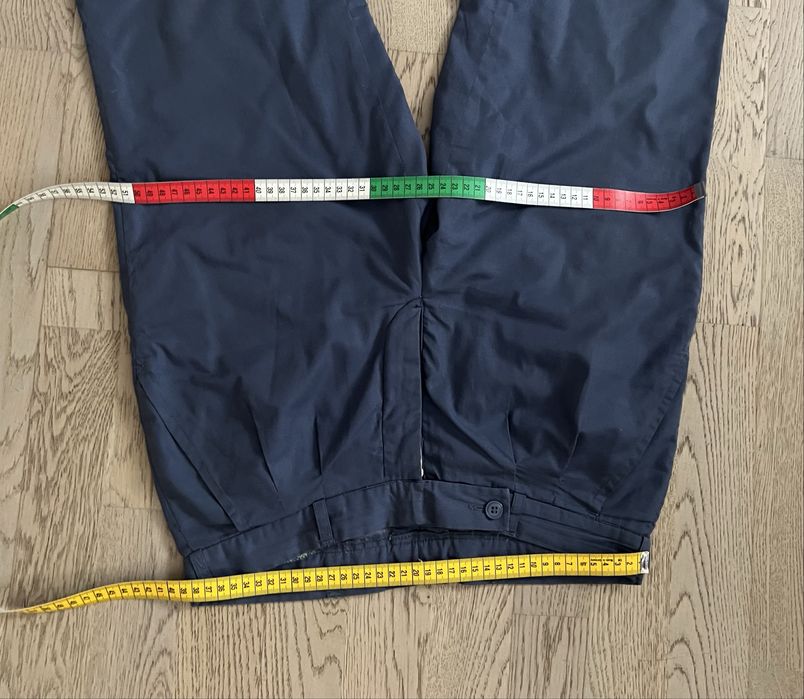 Spodnie robocze w rozmiarze S.