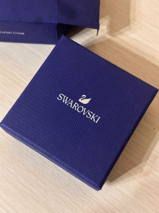 Swarovski підвіска оригінал з ланцюгом