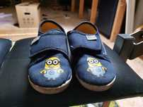 Buty 25 minionki