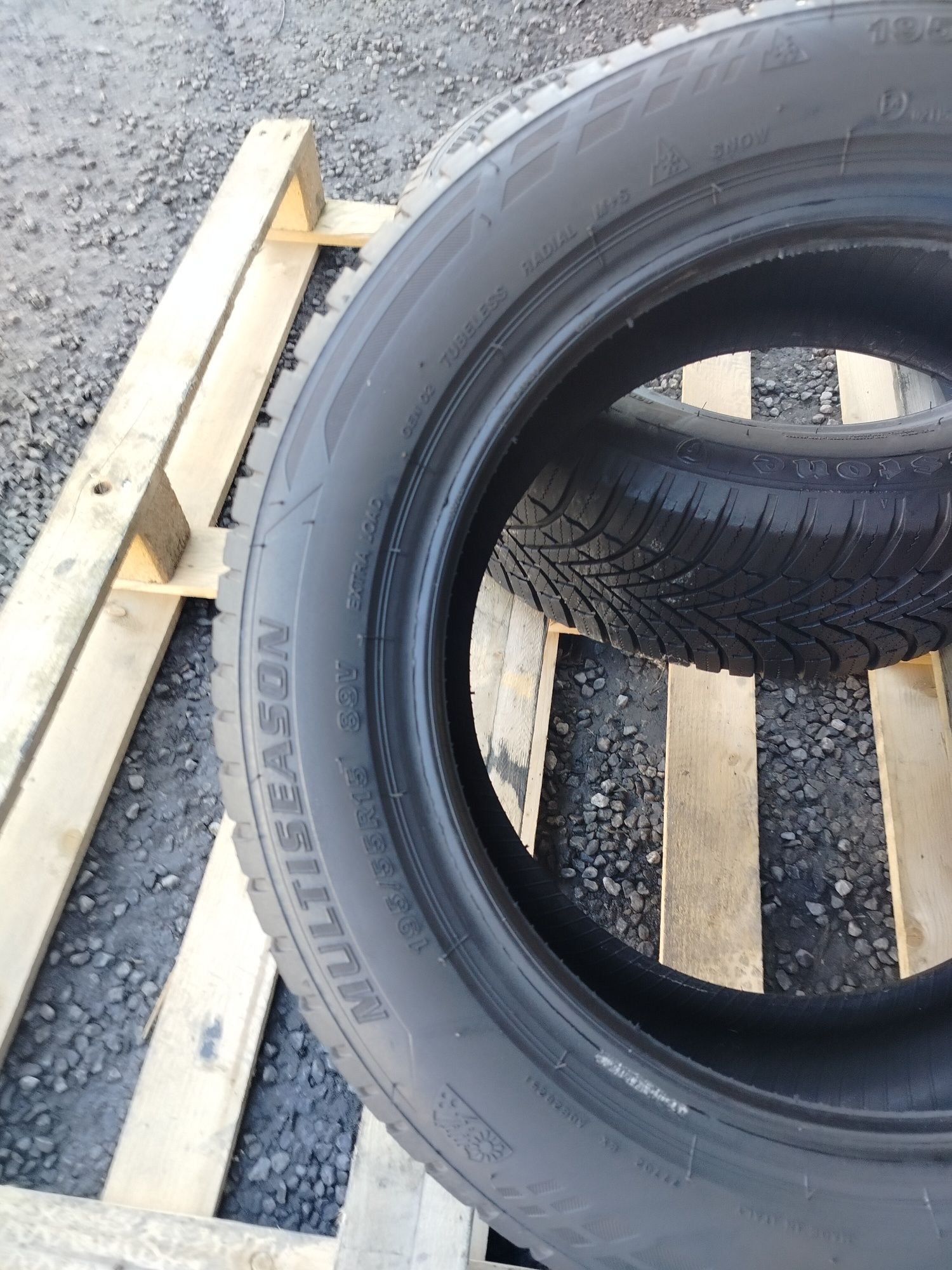 2szt wielosezon Firestone 195/55/15 2023r całoroczne