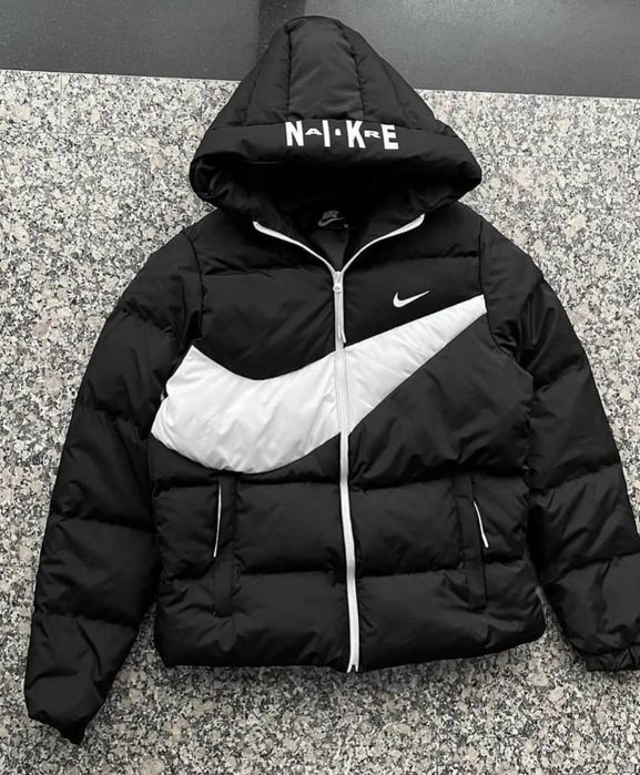 Зимова куртка Nike