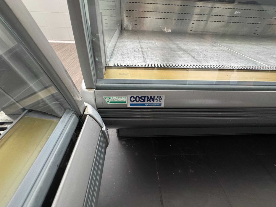 Vitrinas Refrigeradas Profissionais para Talho/Supermercado - 6,4m