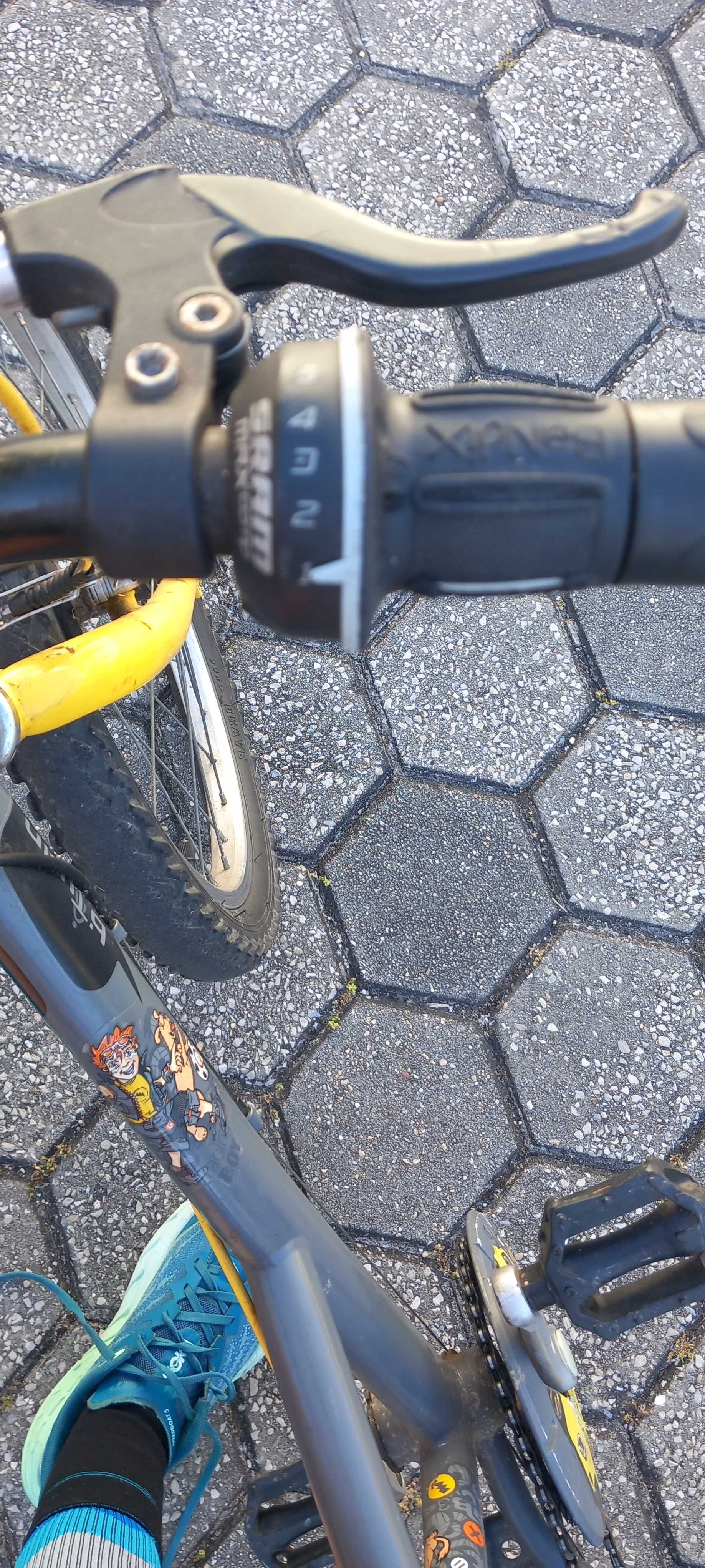 Bicicleta roda 16