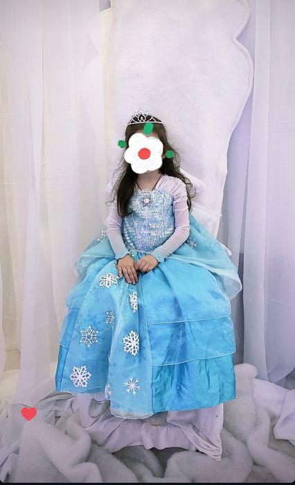 Плаття Ельзи довге