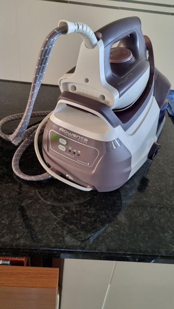 Rowenta DG8520 Perfect Steam Ferro A Vapor