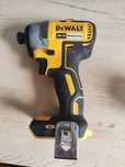 Zakrętarka wkrętarka udarowa DeWalt dcf787