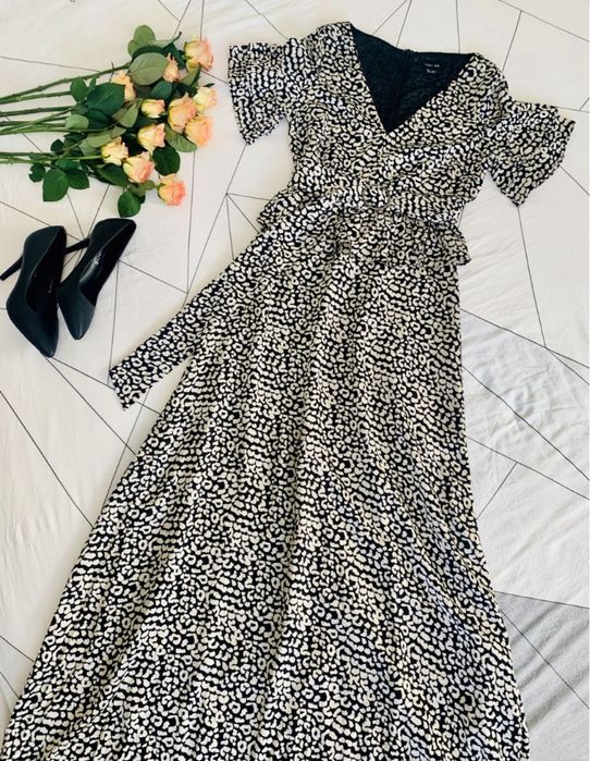 Нова сукня, платье