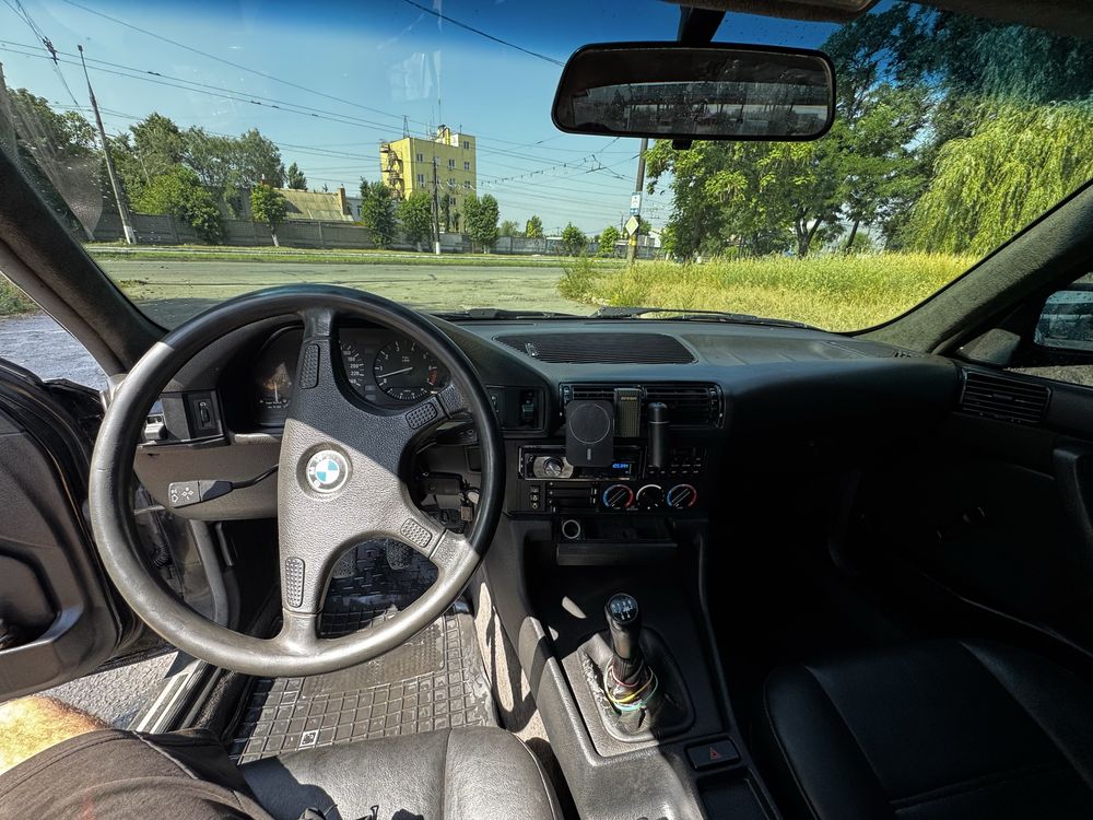 BMW e34 m50b20.