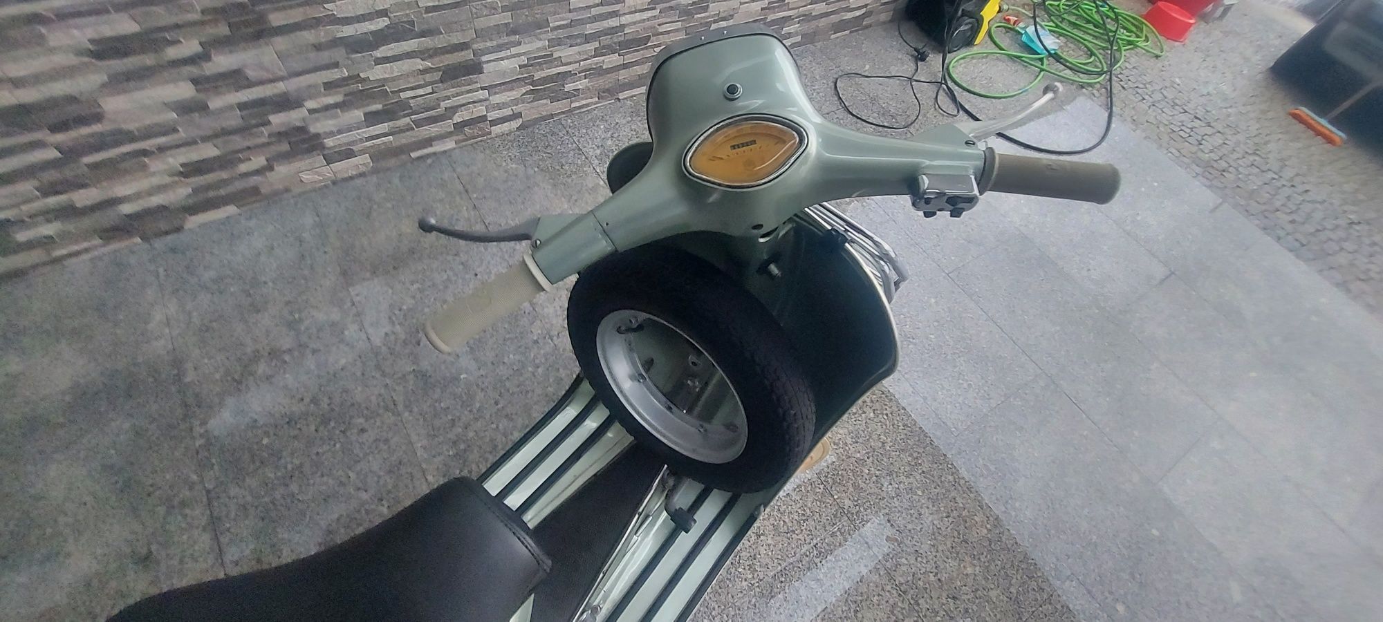 Vespa 150 sprint