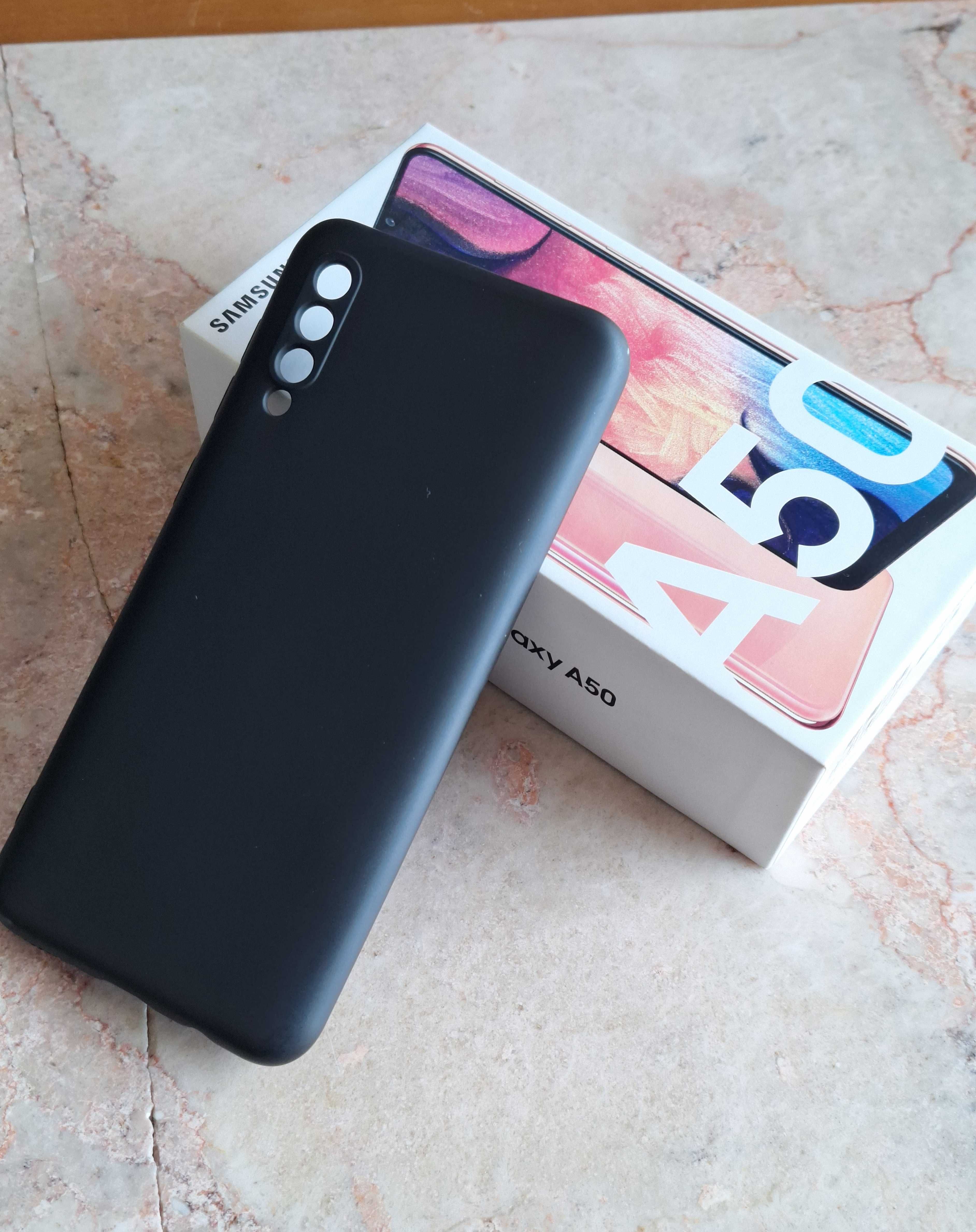 Samsung Galaxy A50 + Capa Preta