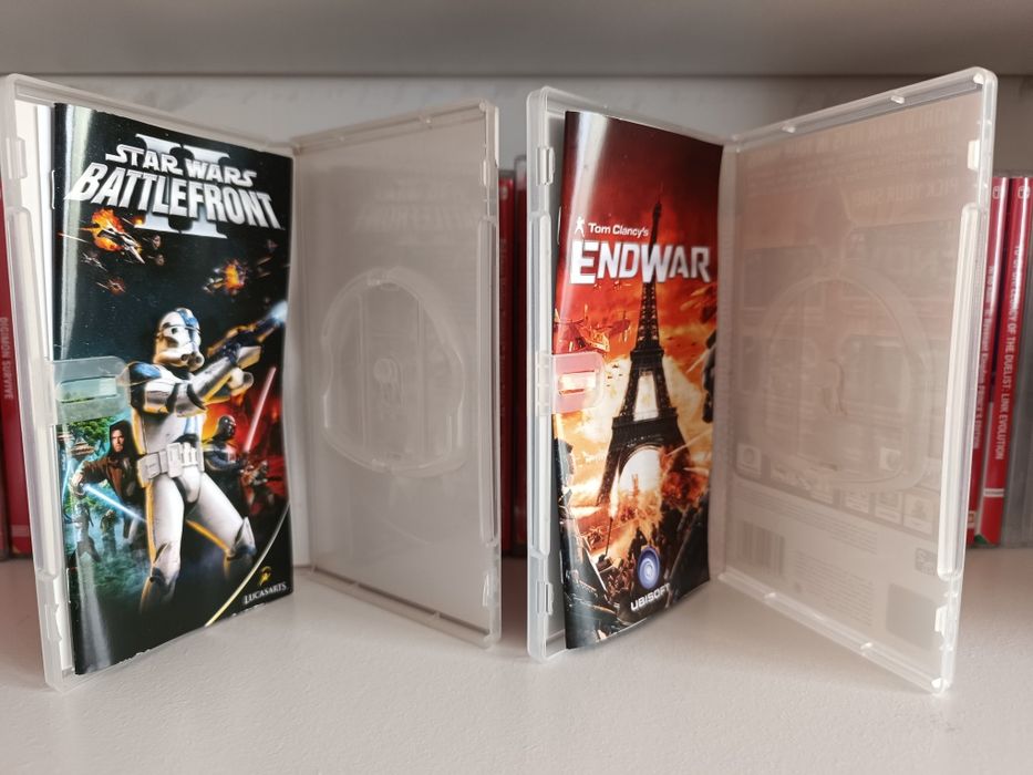 Sony PSP Game Cases with Covers and Manuals64550508858755121