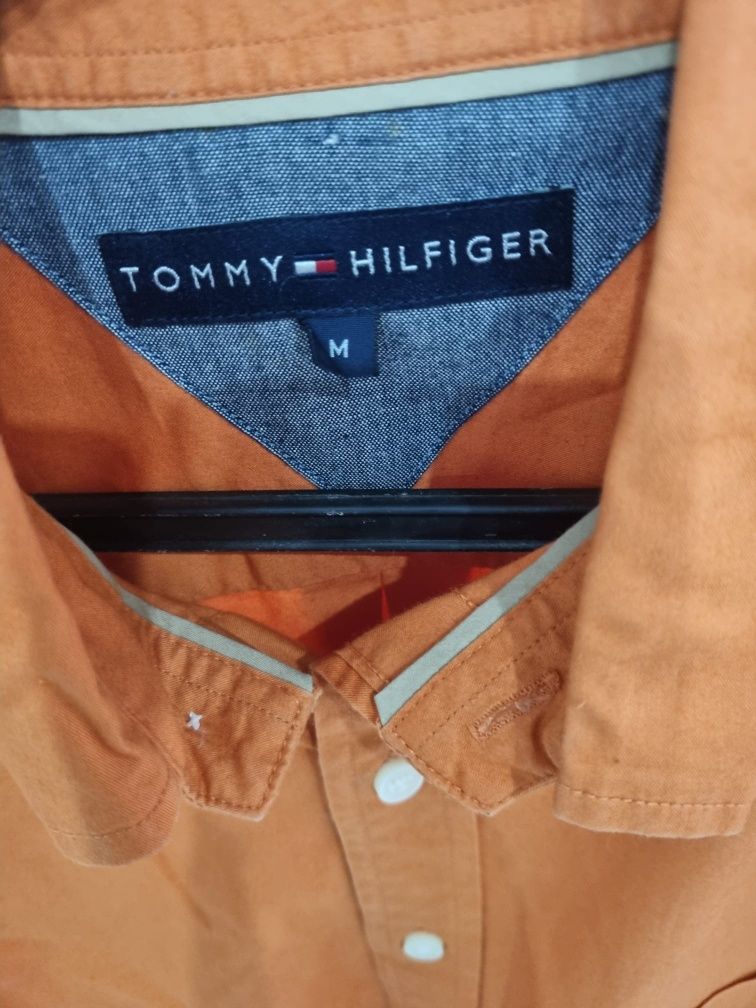 Camisa Tommy Hilfiger Tamanho M ver fotos