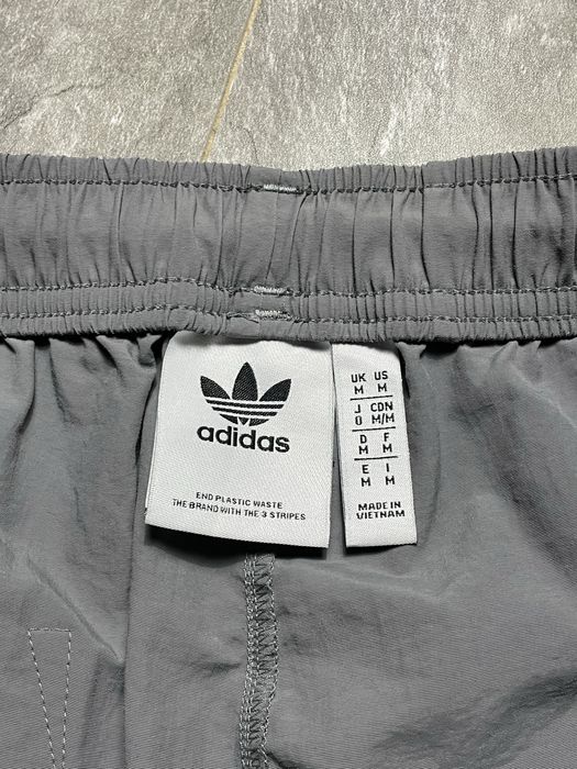 Спортивні штани Adidas Адідас нейлонові карго стан ідеал розмір М