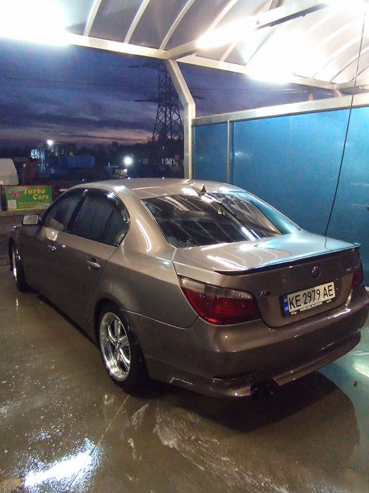 Продам БМВ Е60 2,5