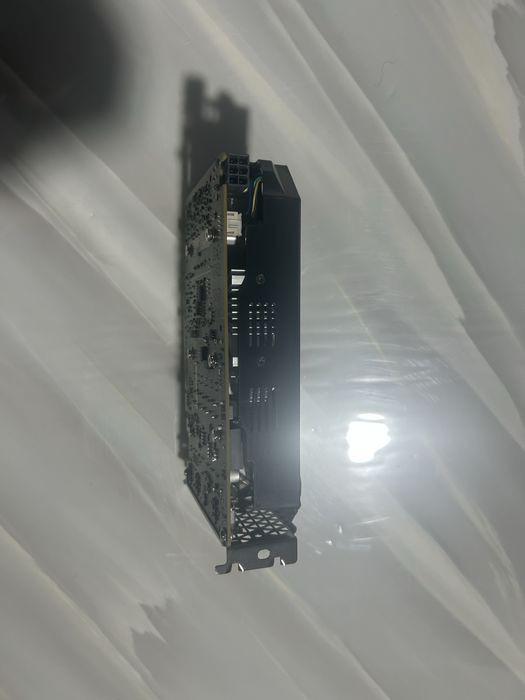 Видеокарта Zotac GTX1060 6gb на запчасти!