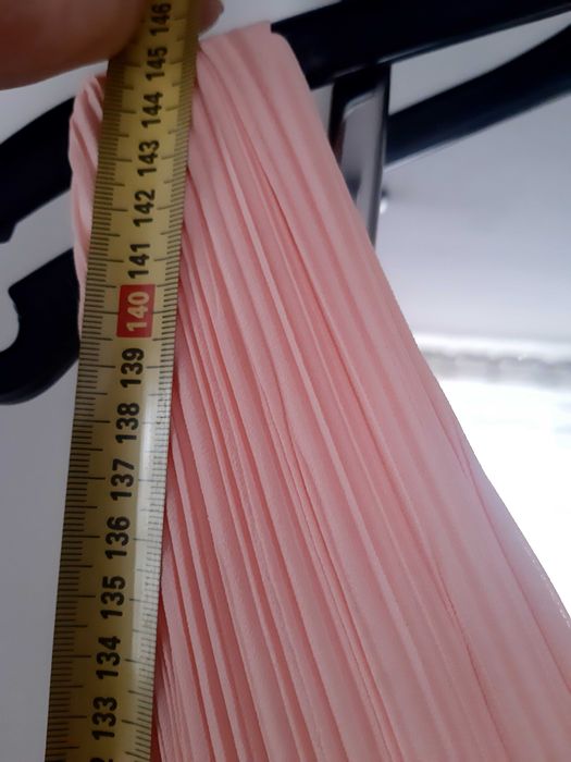 Sukienka na dluga koktajlowa