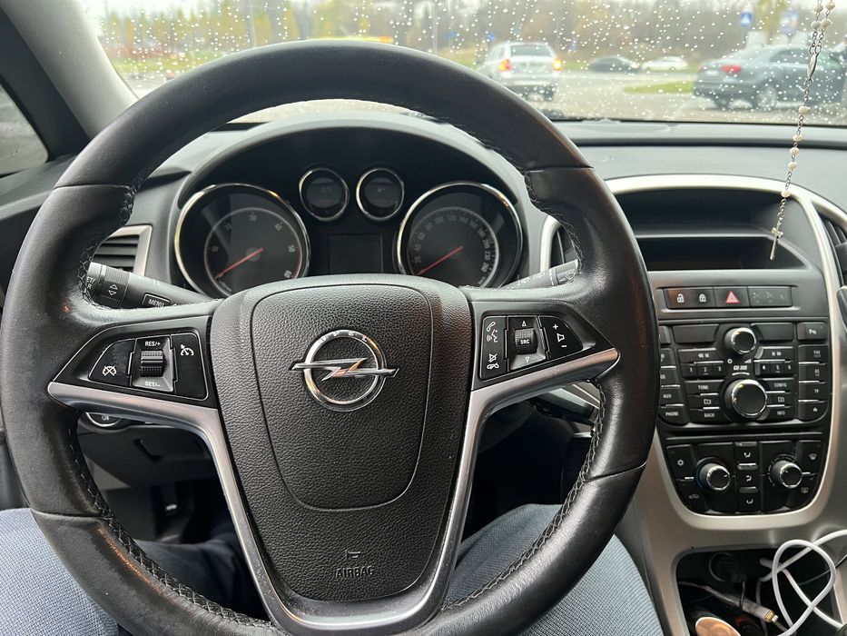 Opel astra j 2011 1.7
