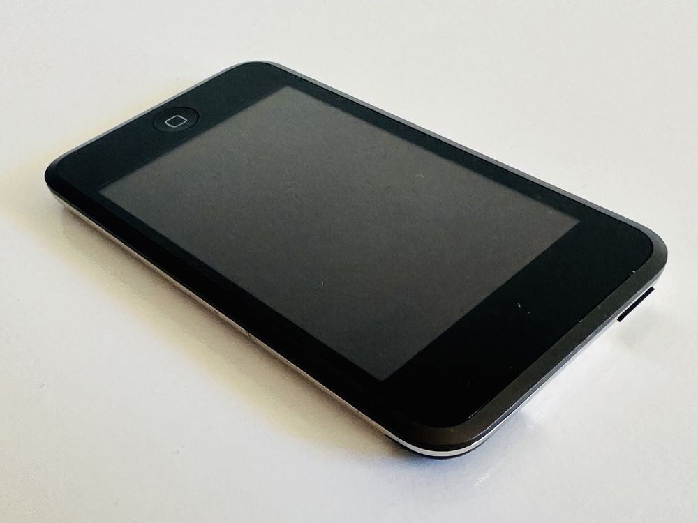 Apple iPod Touch 1st Gen 8GB A1213 1 Generacja Stan Kolekcjonerski