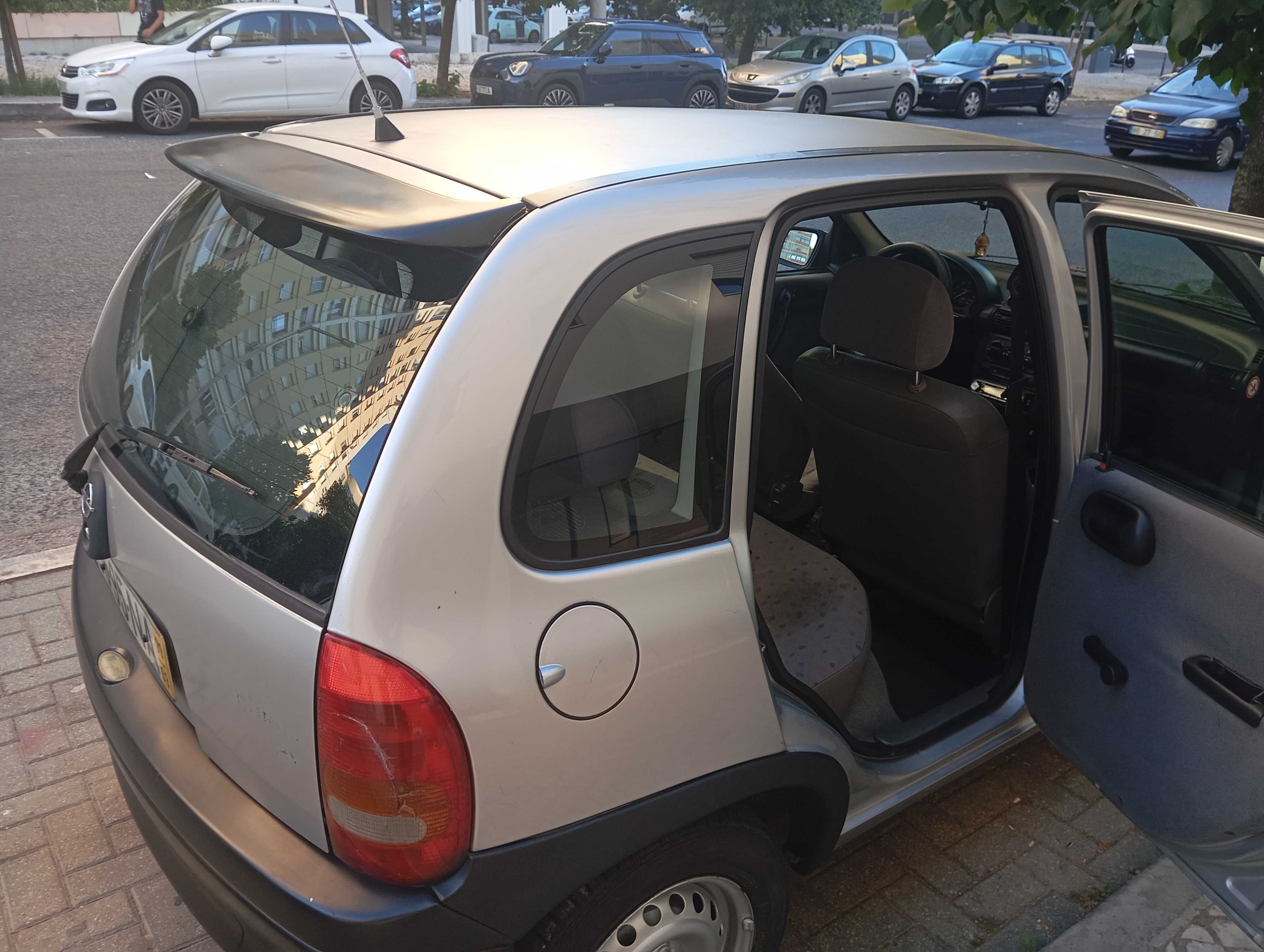 Opel Corsa 1.0 de 99