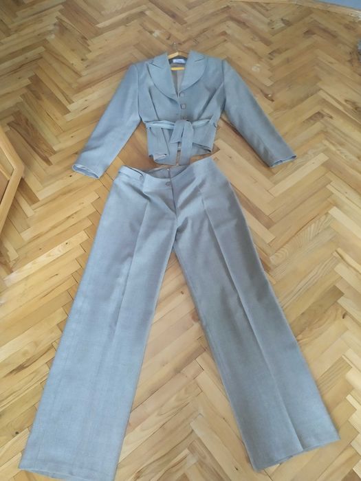 Komplet (marynarka plus spodnie)