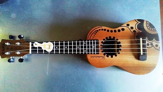 Ukuleles sopranos personalizados