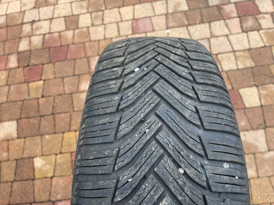3950. Opona 205/55/17 Michelin Alpin 6 pojedyncza 6mm 2022r 1szt