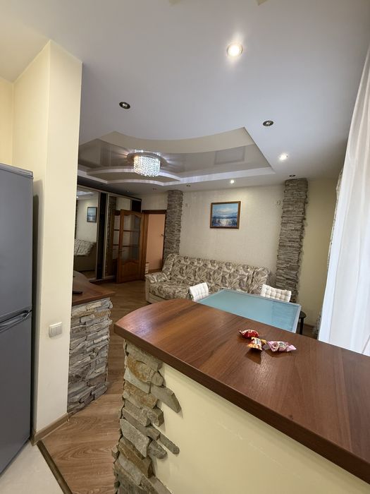 Здаю 2 кім Центр і/о поблизу озера